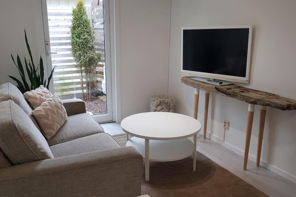 Lgh Lillemor, Naera Havet, Staden Och Naturen Strömstad Eksteriør bilde